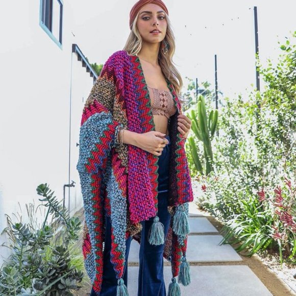 New Bohemian Knit Tasseled Poncho Cardigan Sweater Hippie Top Vintage NWT - Picture 2 of 6